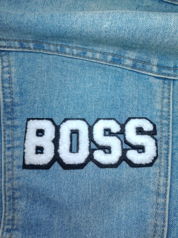 Patch BOSS chenille à coudre