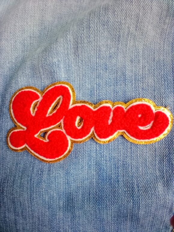 Patch Chenille Love rouge