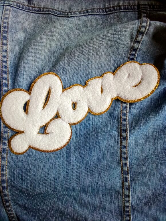 Patch dos entier LOVE blanc