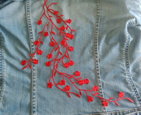 Patch dos entier Grappe fleurs rouges